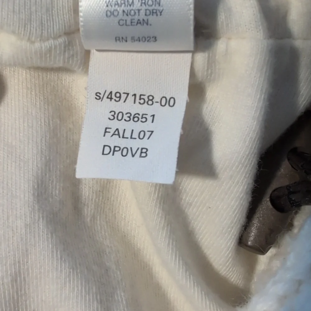 Y2K vintage baby Gap cream wool Hooded cable knit Sweater jacket Toggle Closures